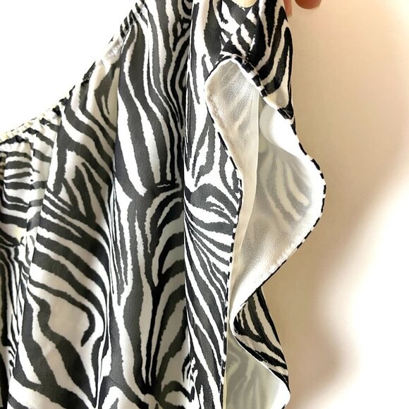 Vince Camuto zebra print off the shoulder blouse medium - Picture 3 of 5
